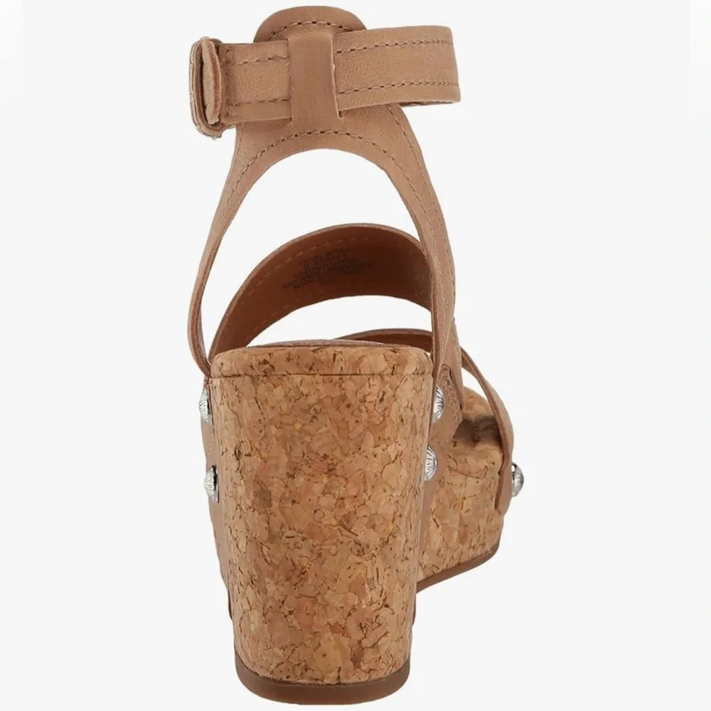 Lucky Brand Women's Valintina Wedge Sandal